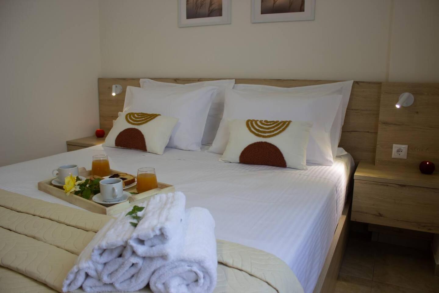 Maistro Suites With Pool, Matala Kültér fotó