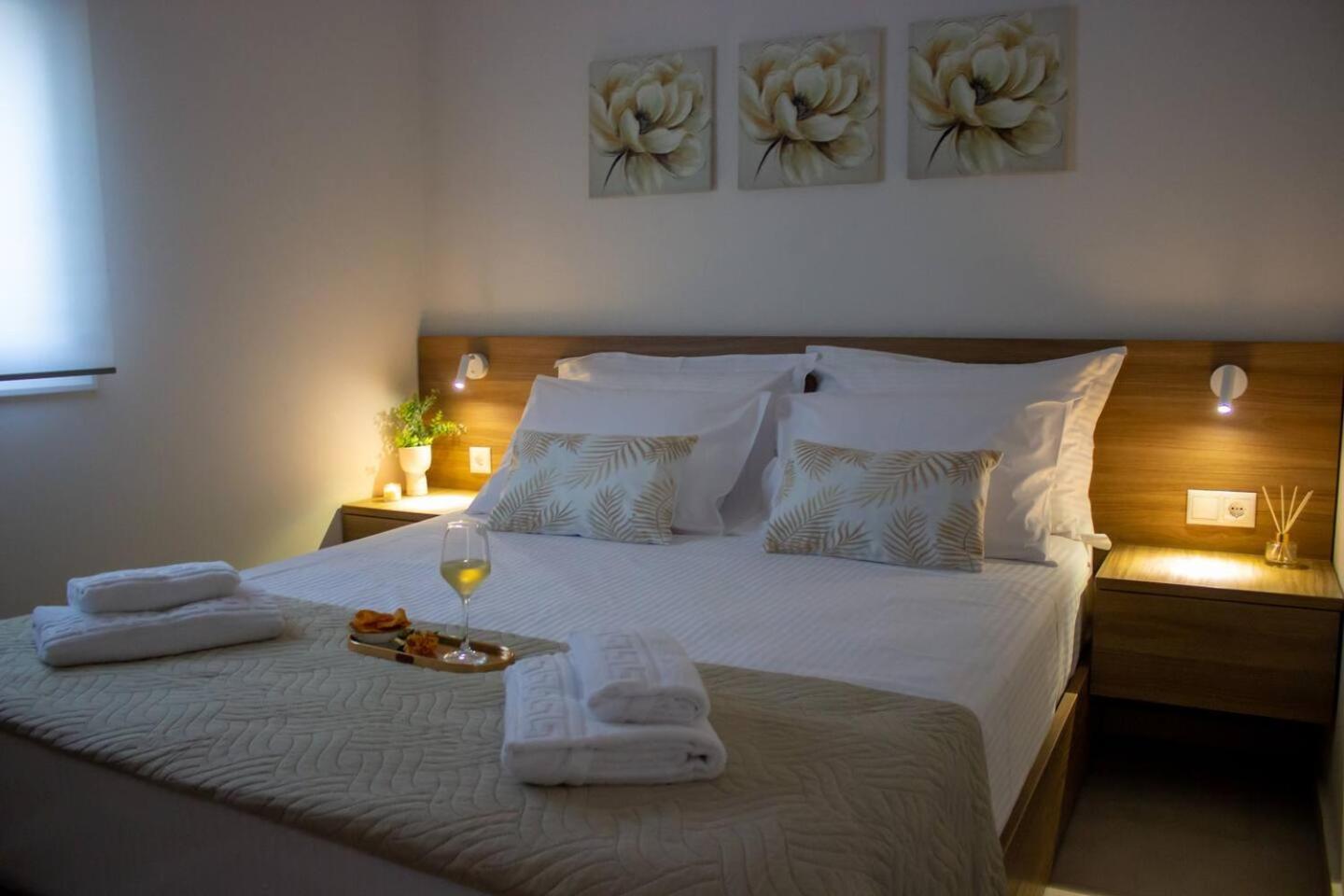 Maistro Suites With Pool, Matala Kültér fotó