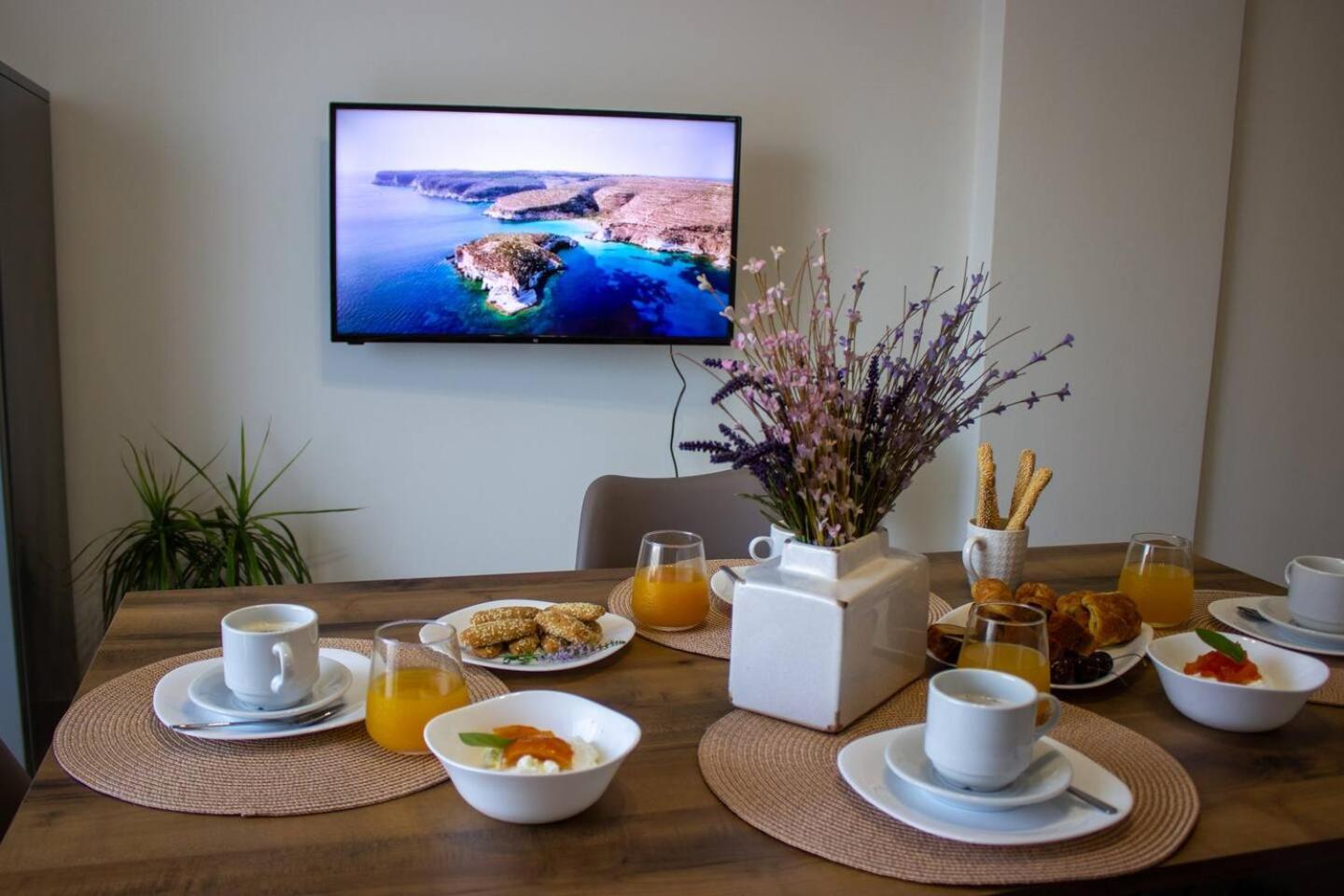 Maistro Suites With Pool, Matala Kültér fotó