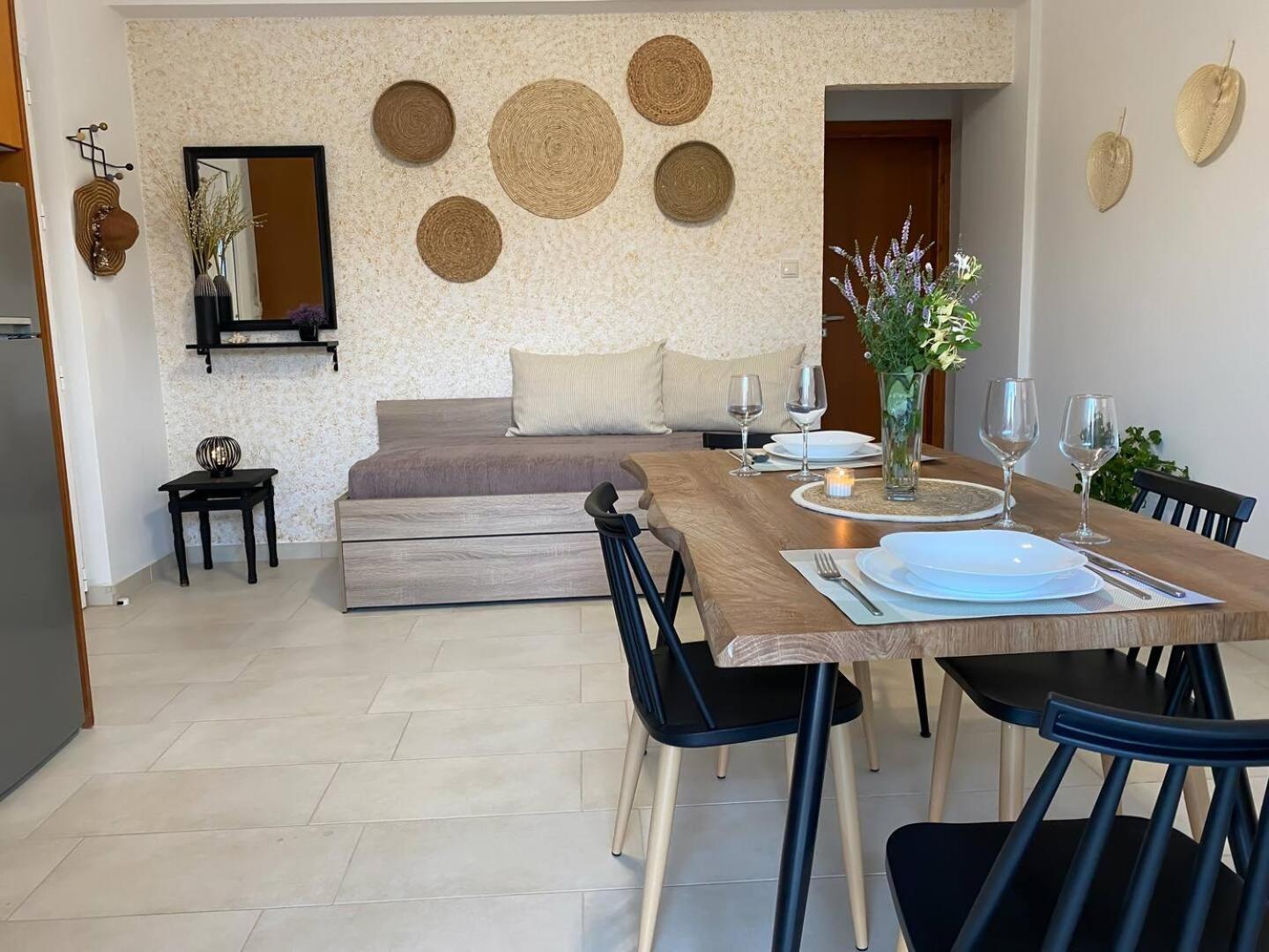 Maistro Suites With Pool, Matala Kültér fotó